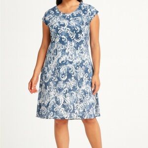 Southern Lady Navy and White Patterned Dress strechy flare midi